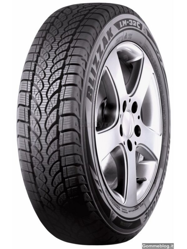 Bridgestone Blizzak LM-32C Reifen Bridgestone Blizzak LM-32C 205/65 R15C 102/100T