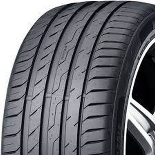 Nexen NFera Sport SUV Pneumatico Nexen NFera Sport SUV 235/60 R18 103V
